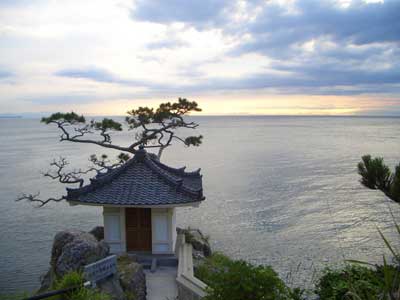 Sennin-do, Himeshima.