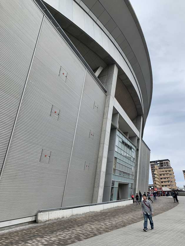 Noevir Stadium, Kobe City, Hyogo Prefecture.