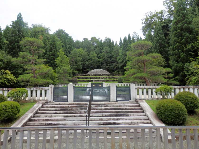 Grave of Empress Kojun, the widow of Emperor Showa (died in 2000), Hachioji, Tokyo.
