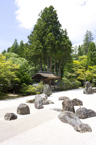 Zen garden, Nanzenji Temple, Kyoto