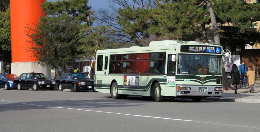 Kyoto City Bus, Okazaki, Kyoto, Japan.