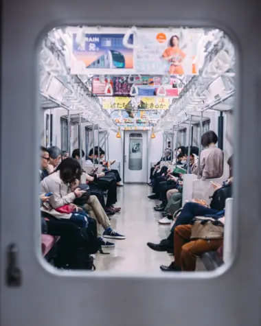Intérieur d'un métro à Tokyo 