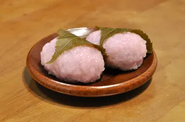 Sakura-mochi style Doumyō-ji