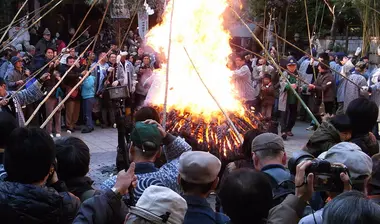 "Tondo Yaki" at Torigoe Shrine in Torigoe, Taito Ward, Tokyo