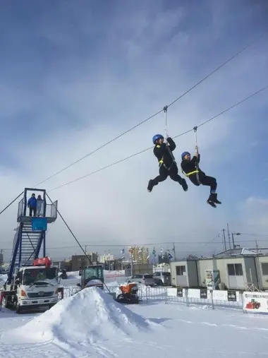 tyrolienne-festival-asahikawa