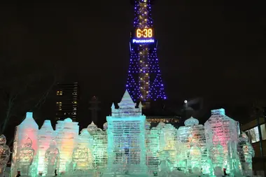 Tour de Sapporo lors du festival de la neige 