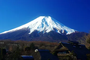 Vue directe sur le Mont Fuji depuis le village