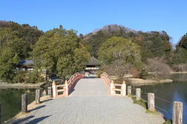 L'entrée du temple Shiramizu Amida-do