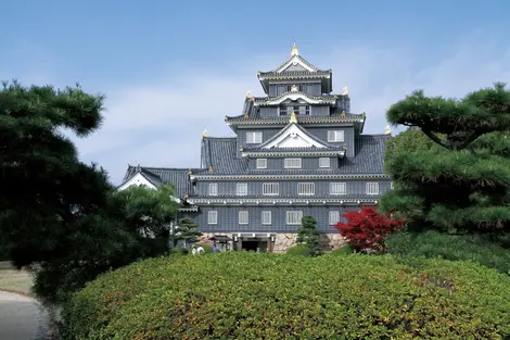 Le château féodal d'Okayama, proche du célèbre jardin Korakuen