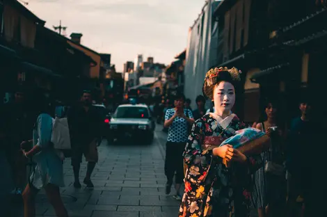 Geisha dans la quartier Gion à Kyoto