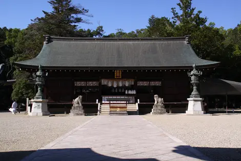 Izanagi Shrine, Awaji Island