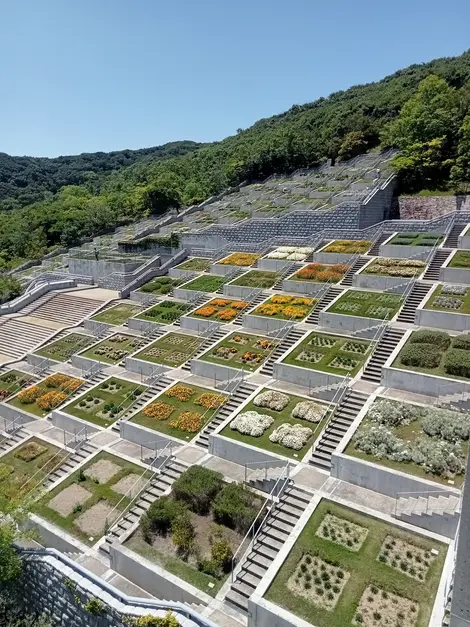 Awaji Yumebutai, un complexe conçu par Tadao Andô