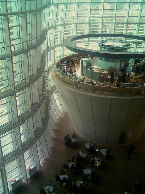 Con 14 000m ², il Centro nazionale d'arte di Tokyo è il più grande museo del Giappone.