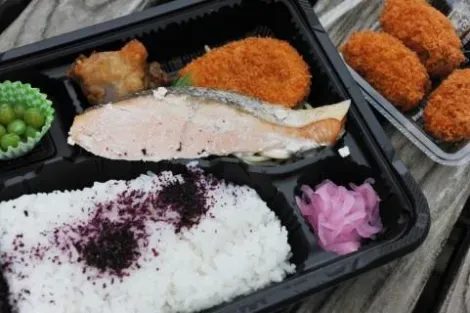 Obviously, there is always a bento snack in a konbini.
