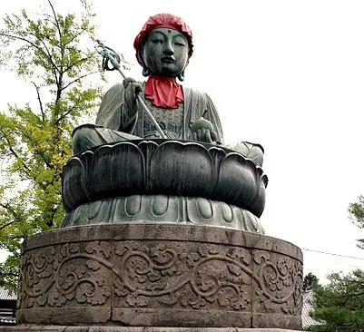 Un Bouddha du temple Zenkô-ji à Nagano.