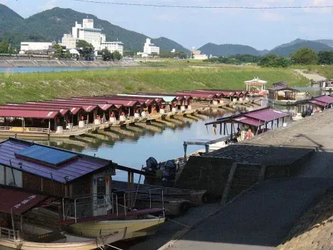 Les bateaux pour l'ukai