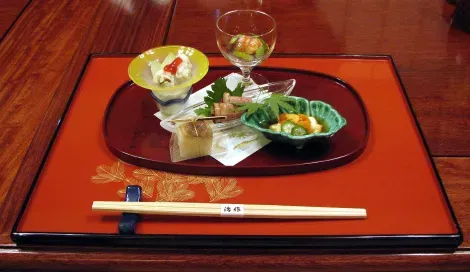 Le Kaiseki est un tradition culinaire nippone se constituant de plusieurs plats.