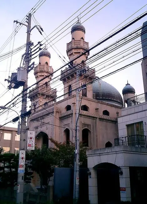 The two towers of the mosque in Kobe.