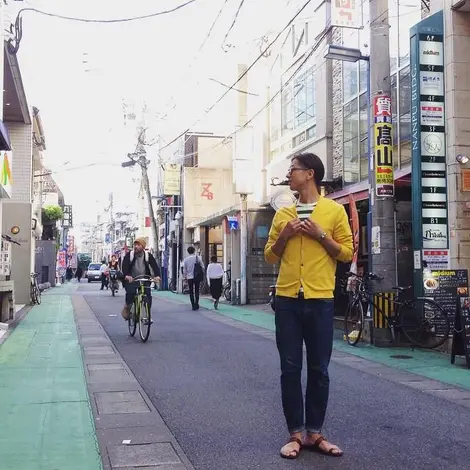 Des passants dans le quartier de Daimyo