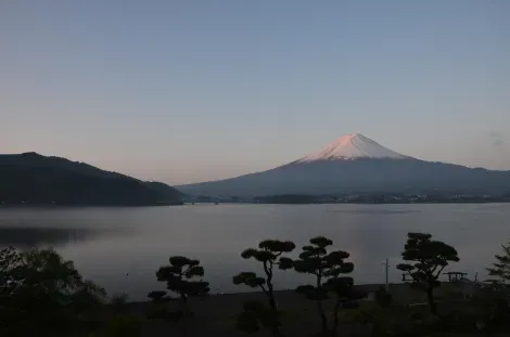 Se lever tôt et contempler le Mont Fuji
