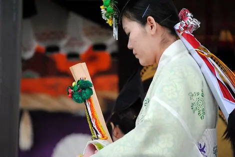 La fête des récoltes célébrée dans un sanctuaire à Kyoto