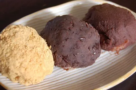 Ohagi, gâteaux consommés au Japon lors de la semaine de l'équinoxe de printemps, Haru no higan