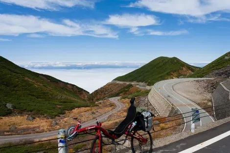 La route Norikura skyline est une voie qui mène au sommet du mont Norikura, près de Takayama et des Alpes japonaises