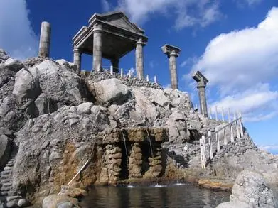 Yunohama onsen y su baño al estilo romano al aire en la isla Niijima (Tokyo).