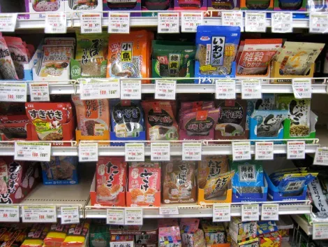 Choix de furikake dans un supermarché
