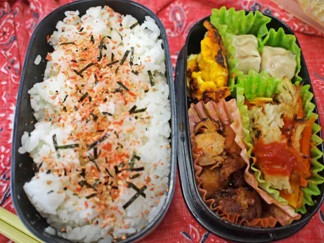 Furikake sur le riz du bentô
