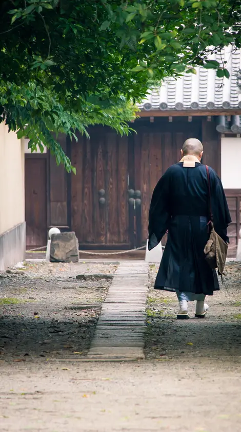 A monk of Shofuku-ji temple