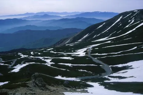 Vue des montagnes Akaishi et Kiso, depuis le mont Norikura