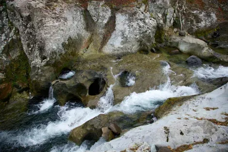 La rivière Yamanuki dans les gorges de Yabakei
