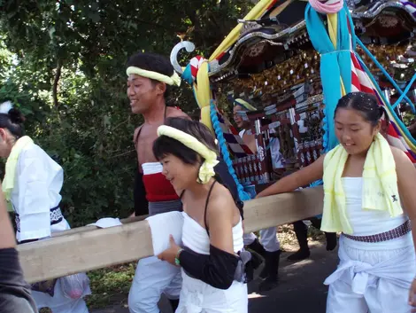 Le festival Ohara hadaka matsuri, dans le département de Chiba