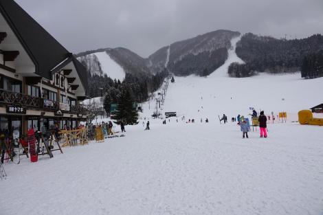 Station d'accueil du domaine skiable de Nozawa Onsen