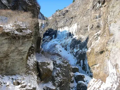 La vallée se termine sur les cascades de glace