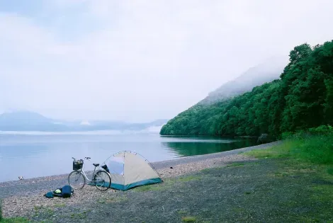 Camping au bord du lac Shikotsu