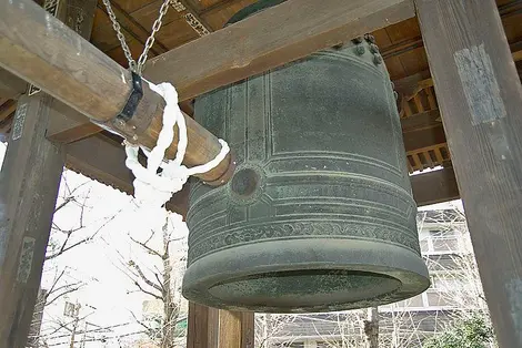 cloche-senso-ji