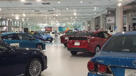 showroom-toyota