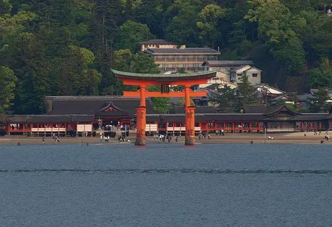 Itsukushima_miyajima