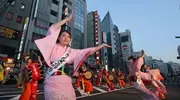 El desfile de apertura del Ueno Natsu Matsuri dura dos horas y media