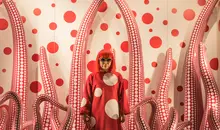 L'artiste contemporaine Yayoi Kusama