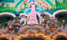 Sanrio Puroland, à  Tokyo, est le royaume de la mascotte mondiale Hello Kitty.