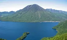 Chuzenji Lake e il Monte Nantai