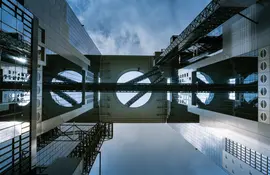 Umeda Sky Building in Osaka : one of the biggest skyscraper in Japan. You can go to the top terrace