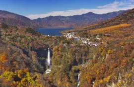 Kegon fällt und Chuzen-ji See in Nikko