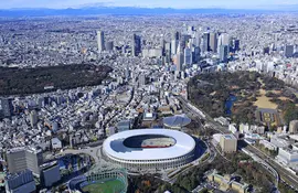Lo Stadio Nazionale del Giappone e il famoso quartiere di Shinjuku, Tokyo