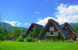 Shirakawago Unesco world heritage village in Japanese Alps