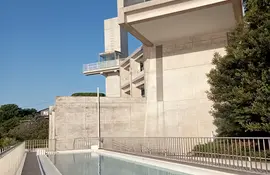 L'hôtel TOTO Seawind Awaji, designé par Tadao Andô