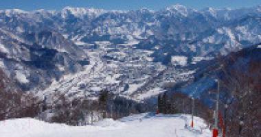 Japan's Best Ski Spots by Rail